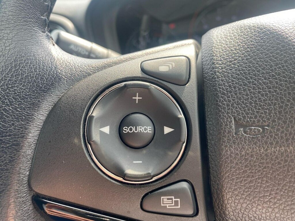 Honda Hr-V I-mmd Advance Red #3