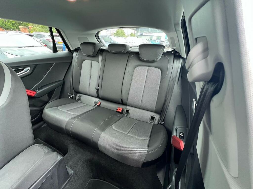 Audi Q2 Grey #17