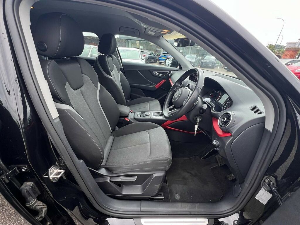 Audi Q2 Grey #31