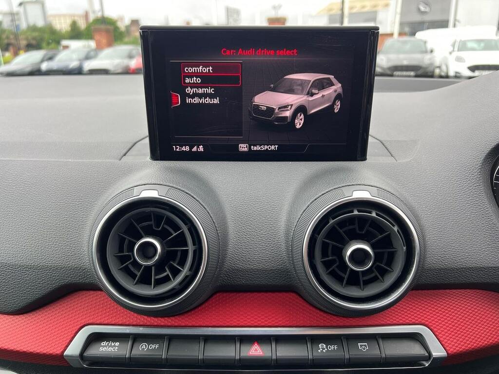 Audi Q2 Grey #22