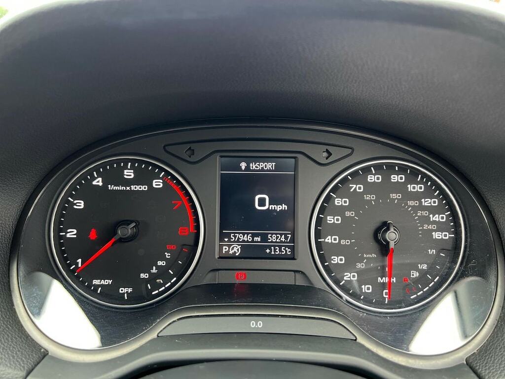 Audi Q2 White #10
