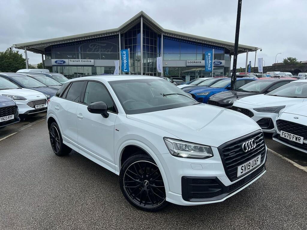 Audi Q2 White #38