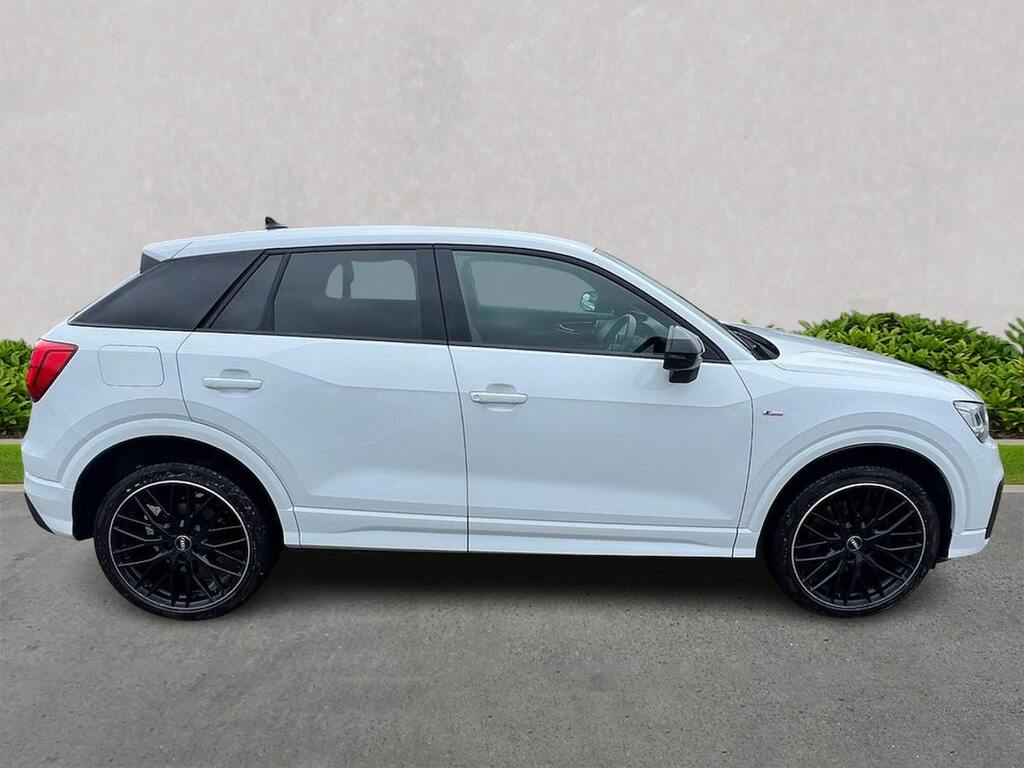 Audi Q2 2.0 Tfsi 40 Black Edition Suv S Tronic White #3