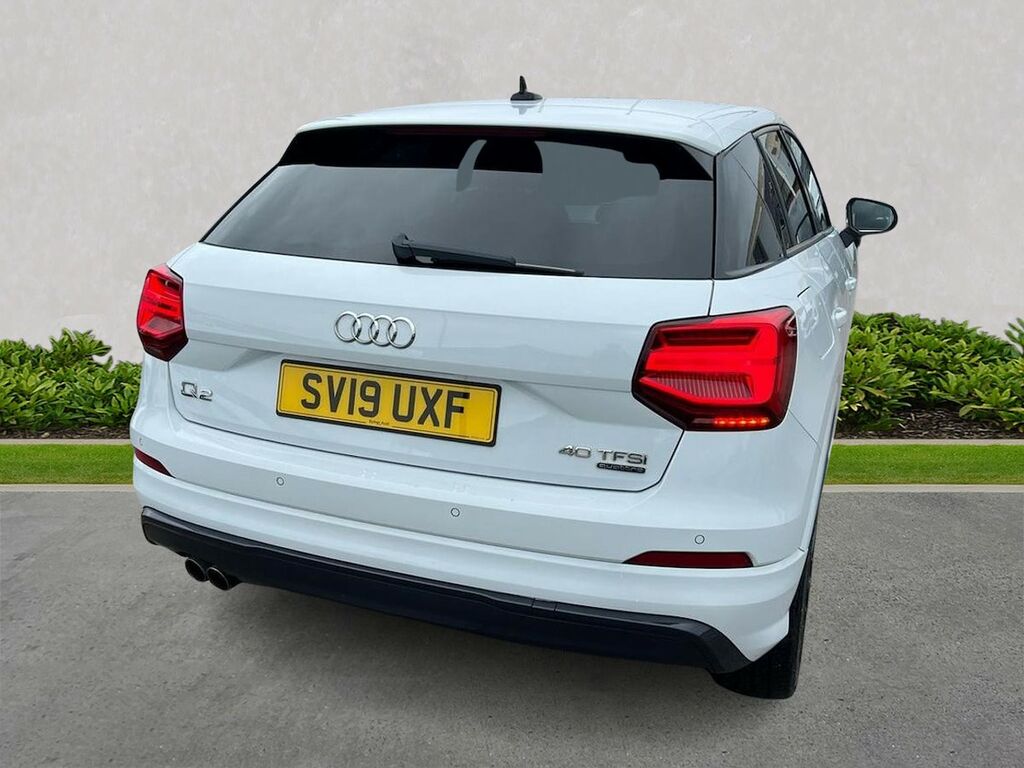 Audi Q2 White #18