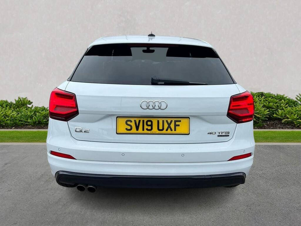 Audi Q2 2.0 Tfsi 40 Black Edition Suv S Tronic White #4