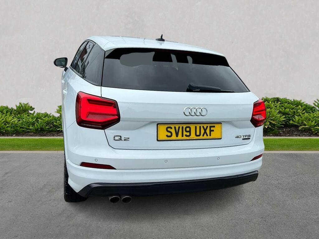 Audi Q2 2.0 Tfsi 40 Black Edition Suv S Tronic White #2