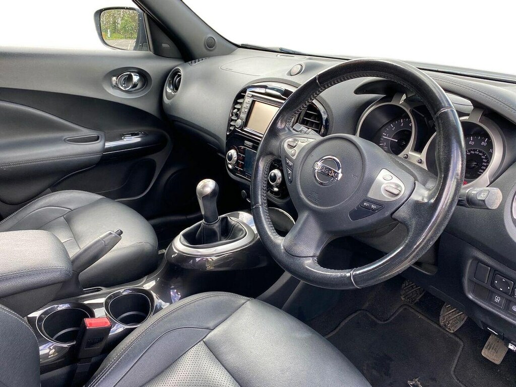 Nissan Juke Hatchback Black #15