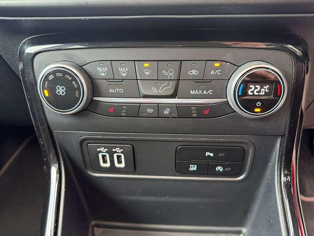 Ford Ecosport Titanium White #22