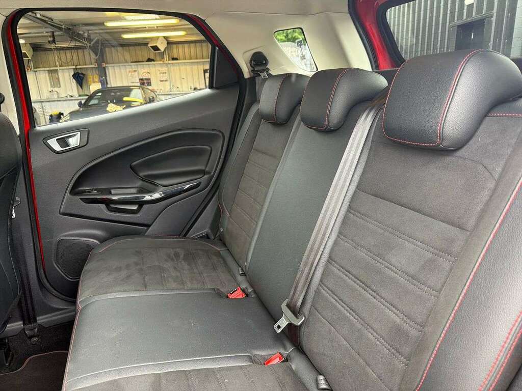 Ford Ecosport Titanium White #15