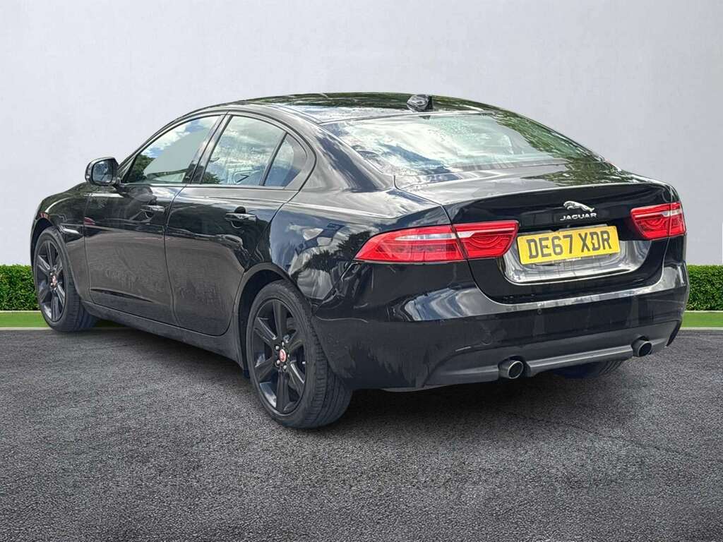 Jaguar XE 2.0 250 Portfolio Awd Black #5