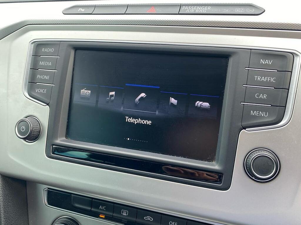 Volkswagen Passat Silver #9