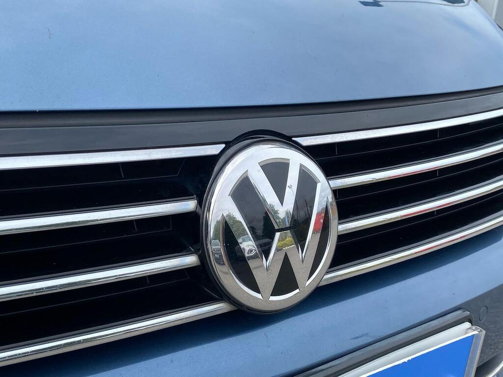 Volkswagen Passat Silver #19