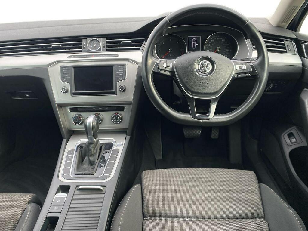 Volkswagen Passat Silver #7