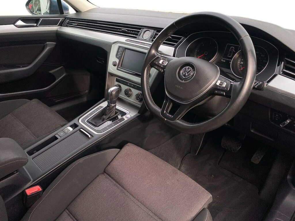 Volkswagen Passat Silver #11