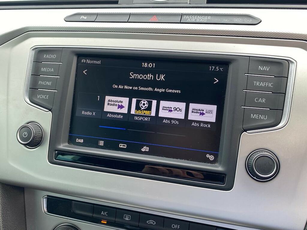 Volkswagen Passat Silver #17