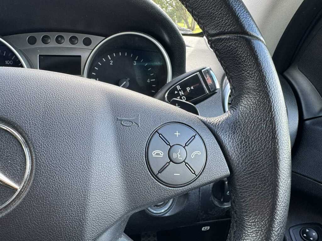Mercedes-Benz M Class Se Blue #33