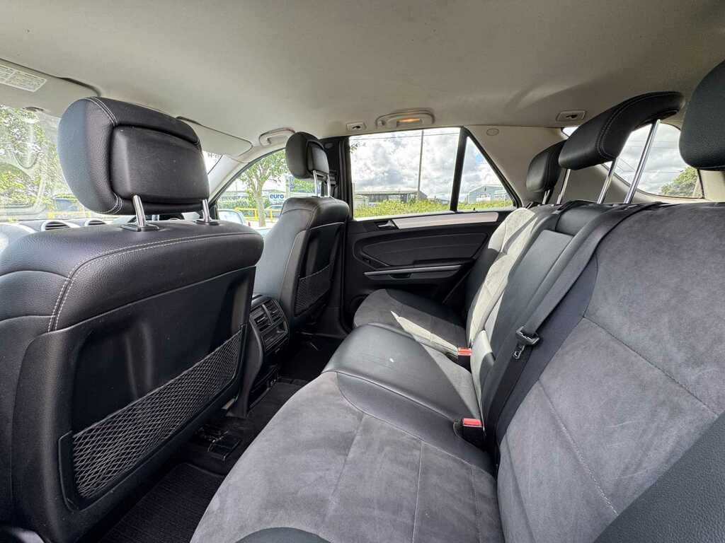 Mercedes-Benz M Class Se Blue #12