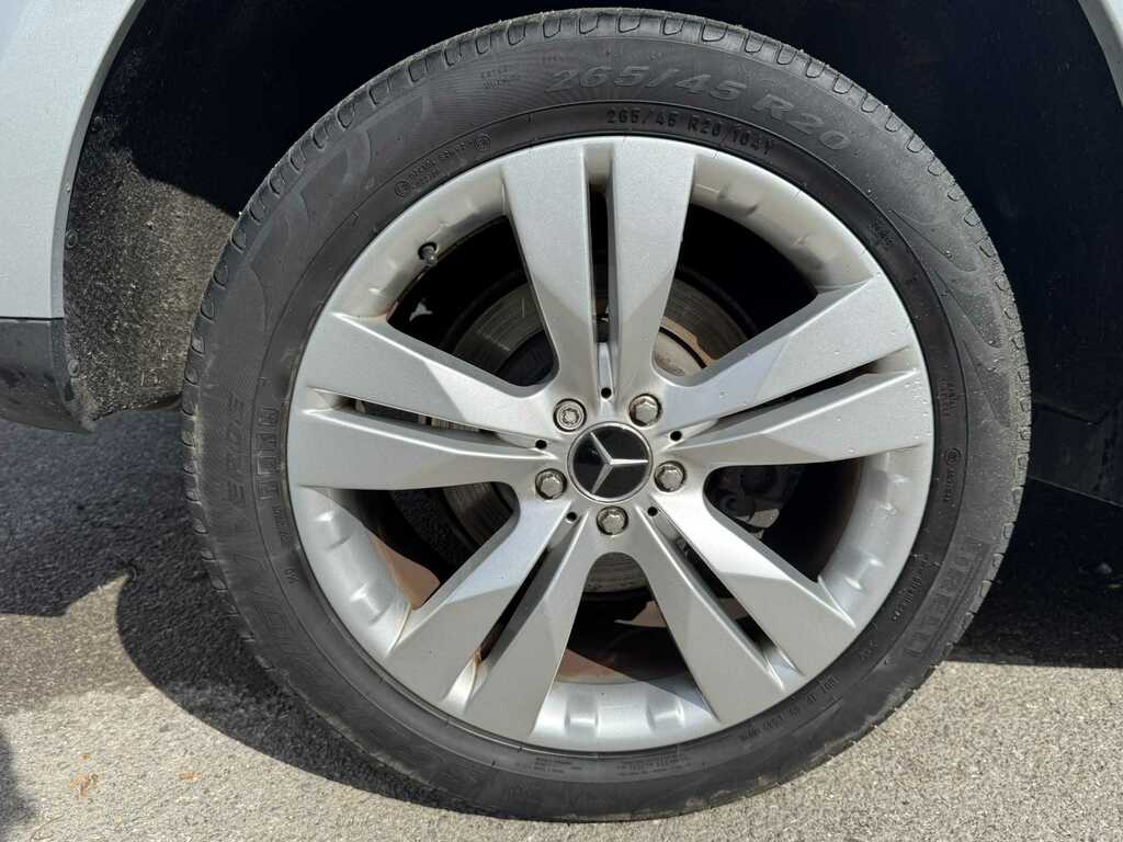Mercedes-Benz M Class Se Blue #18