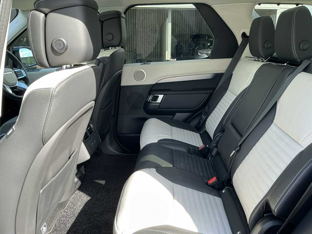 Land Rover Discovery 3.0 D350 Dynamic Hse Blue #4