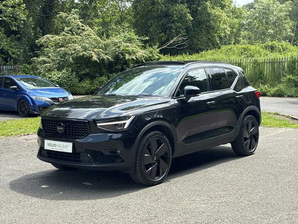 Volvo XC40 2.0 B3p Ultra Black Edition RE25KNH Black #3