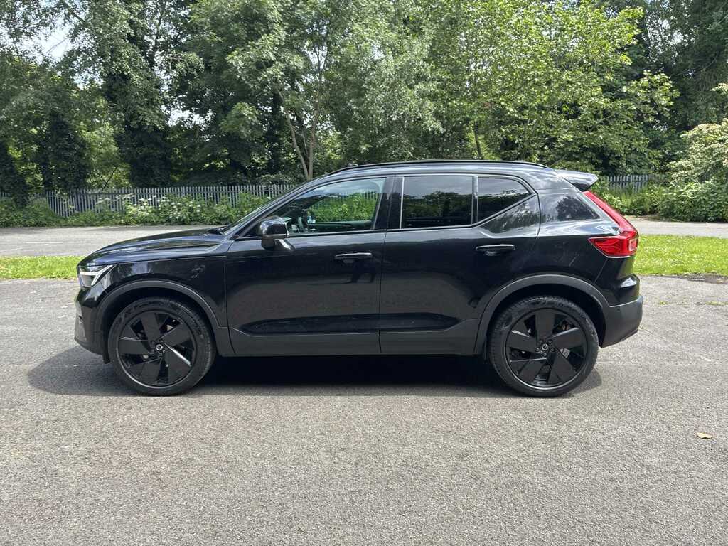 Volvo XC40 2.0 B3p Ultra Black Edition RE25KNH Black #4