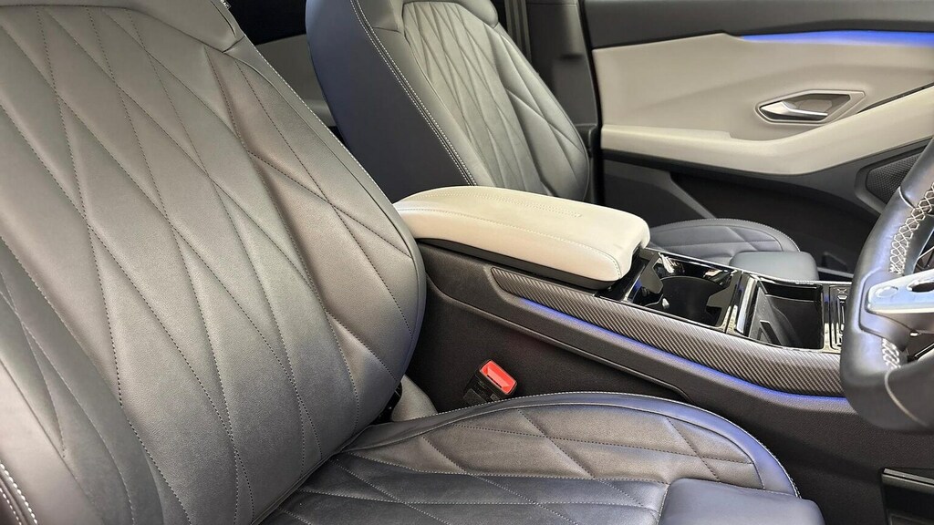 Ford Capri Premium Yellow #7