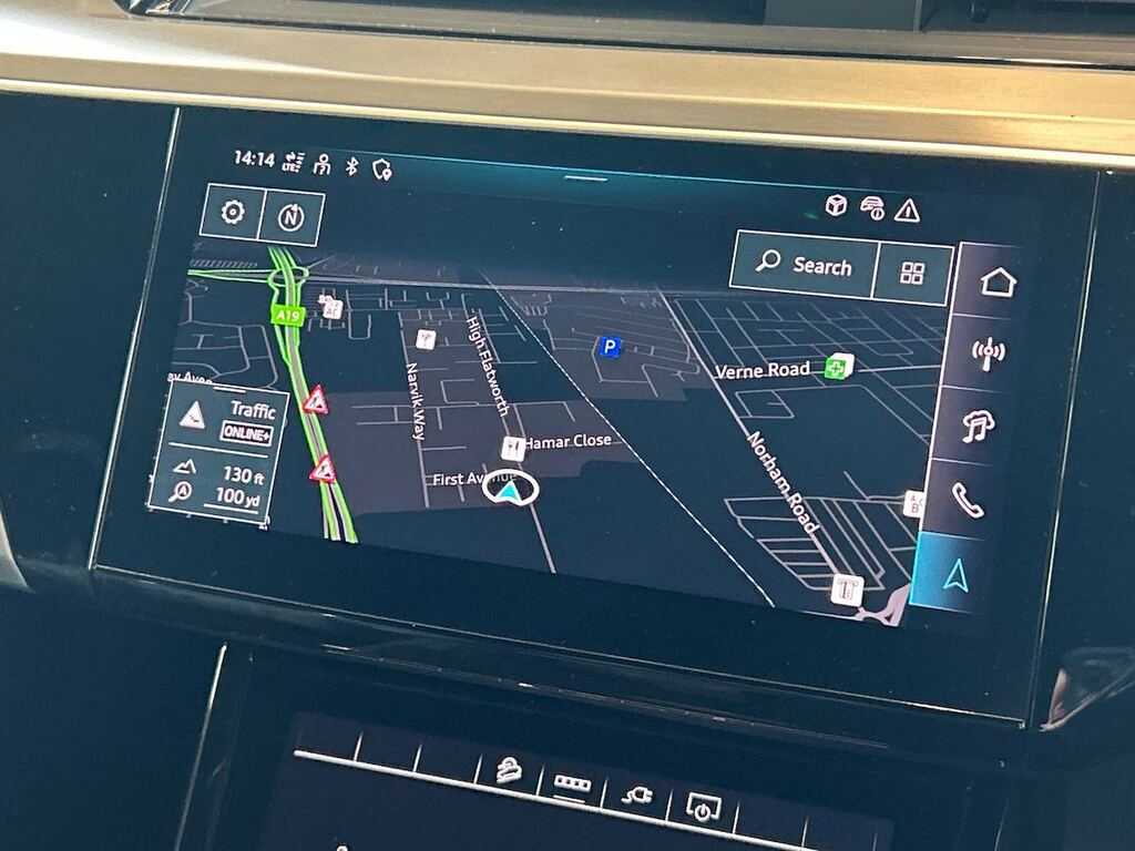 Audi Q8 e tron Q8 E-tron Launch Edition 55 Quattro White #24