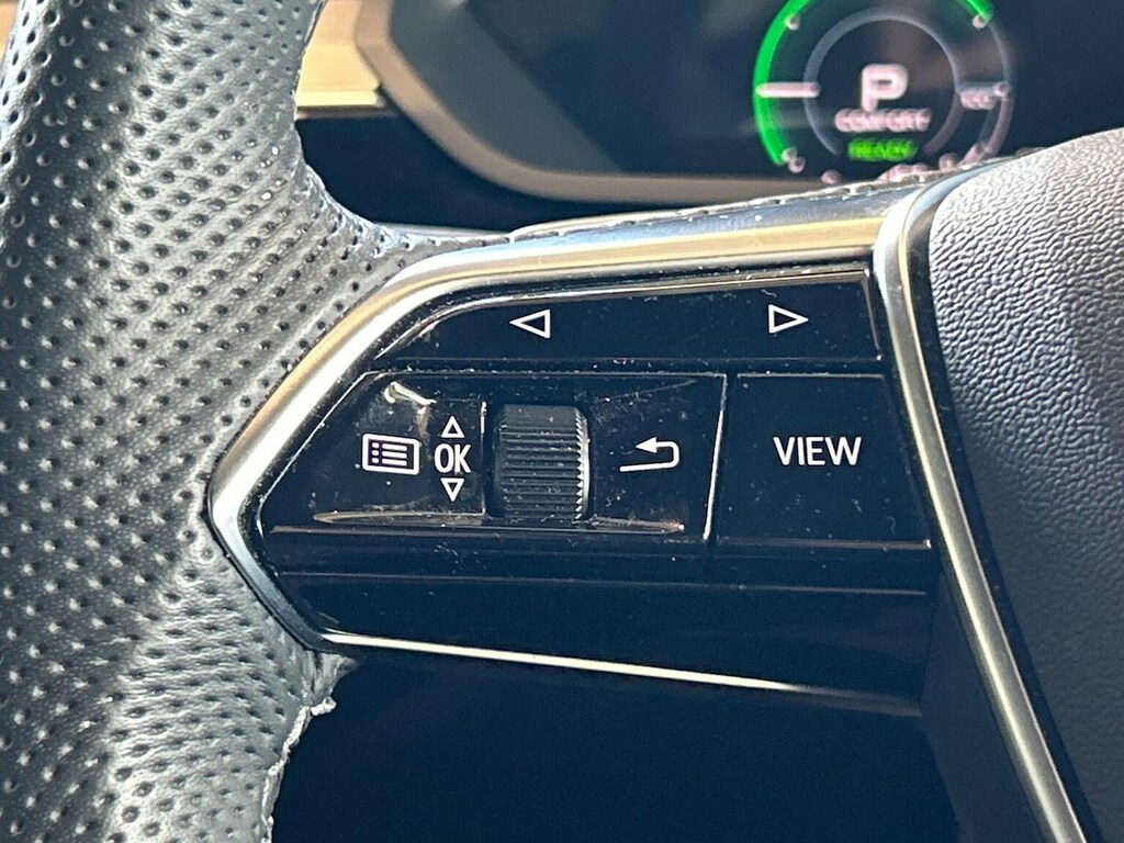 Audi Q8 e tron Q8 E-tron Launch Edition 55 Quattro White #26
