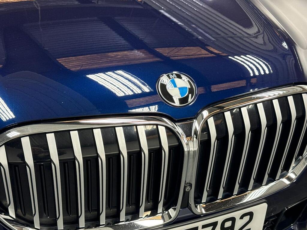 BMW 7 Series Saloon Black #28