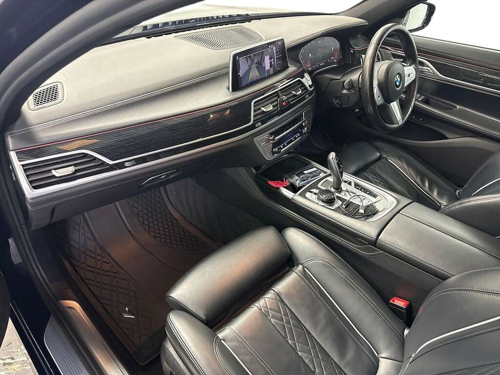 BMW 7 Series Saloon Black #7