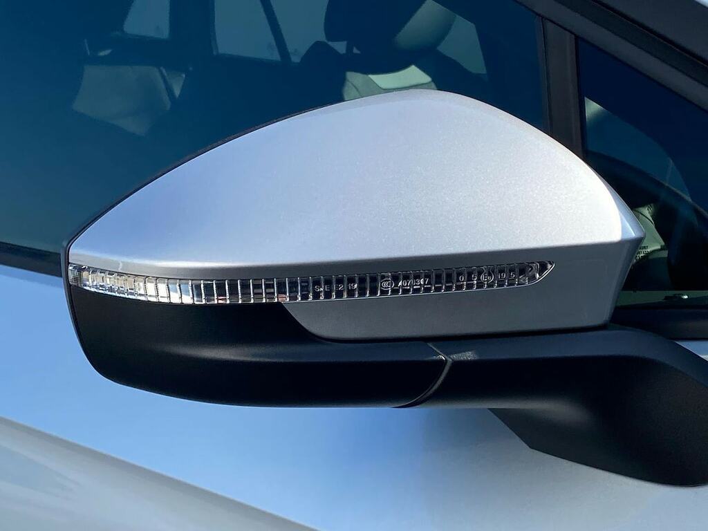 Volkswagen ID.4 Pro 77Kwh Black Edition 4Motion Silver #36