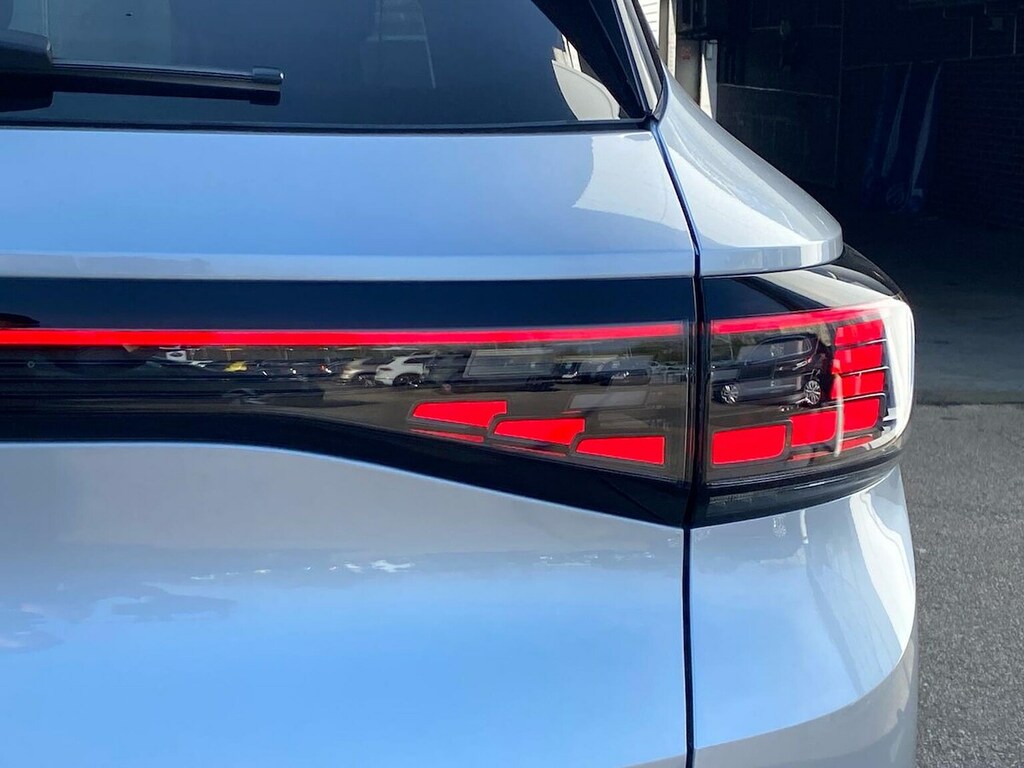 Volkswagen ID.4 Pro 77Kwh Black Edition 4Motion Silver #34