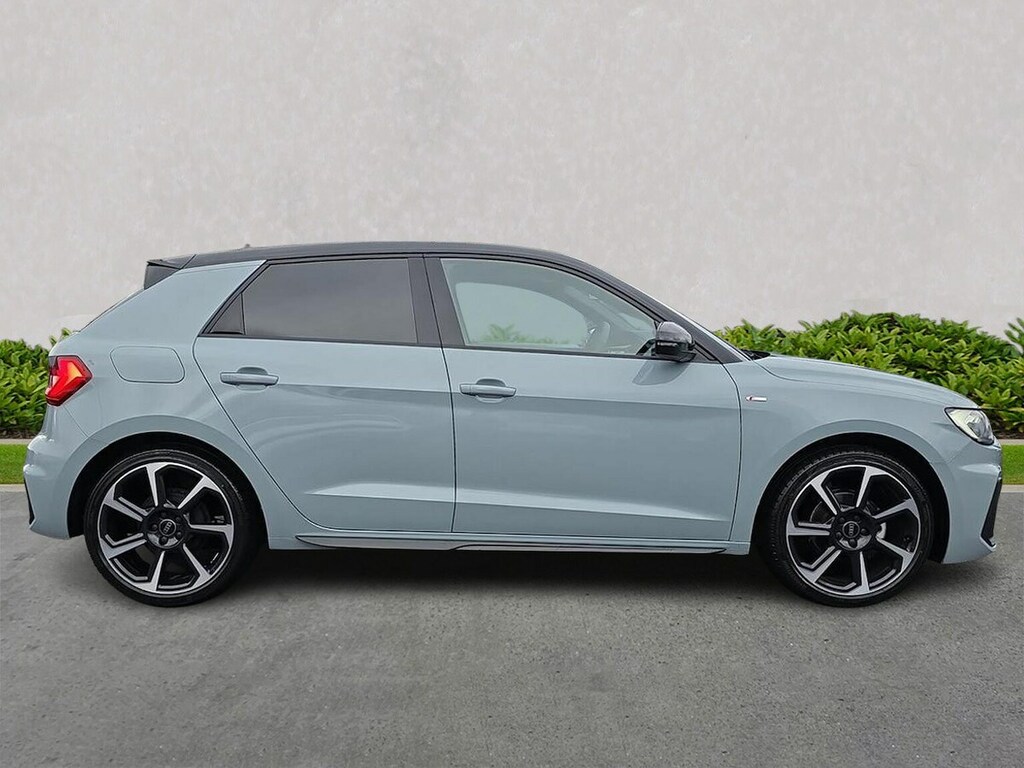 Audi A1 A1 Sportback Black Edition 25 Tfsi 95 Ps 5-Speed Grey #3