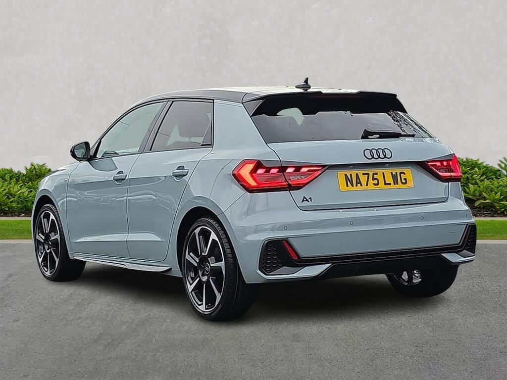 Audi A1 A1 Sportback Black Edition 25 Tfsi 95 Ps 5-Speed Grey #2