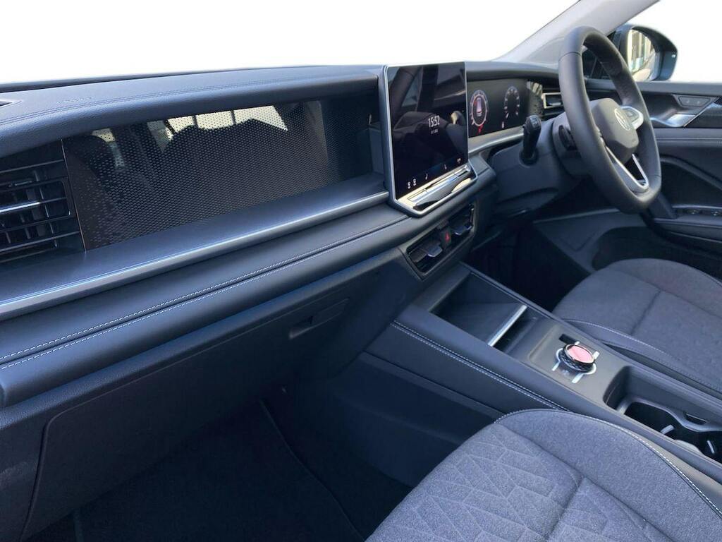 Volkswagen Tayron 1.5 Etsi Life Dsg7 7 Seat Black #4