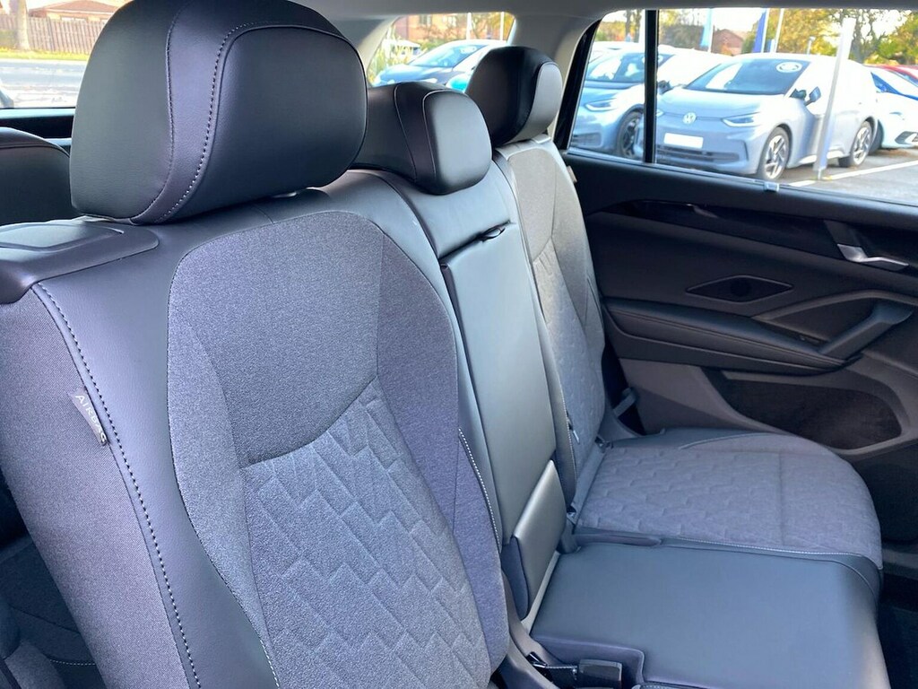 Volkswagen Tayron Elegance Silver #16