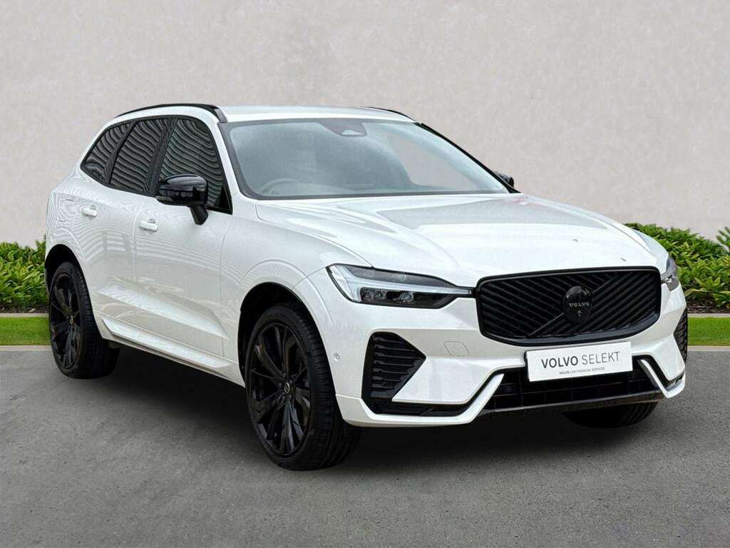Volvo XC60 2.0 B5p Plus Black Edition Awd Geartronic White
