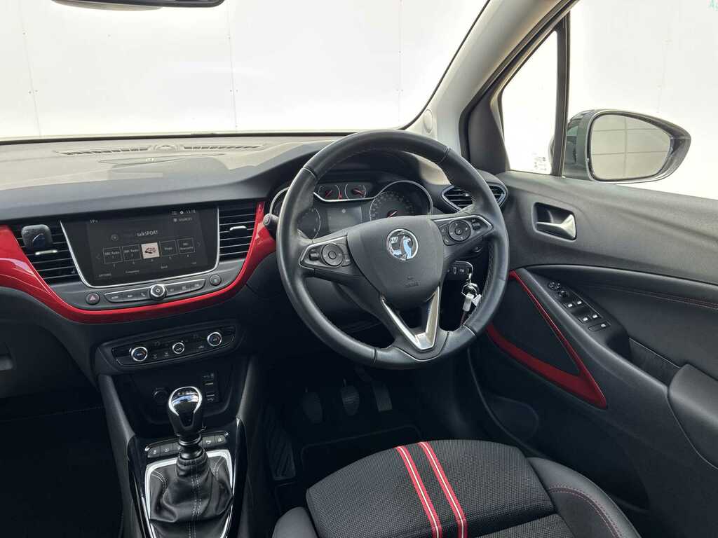 Vauxhall Crossland Hatchback White #14