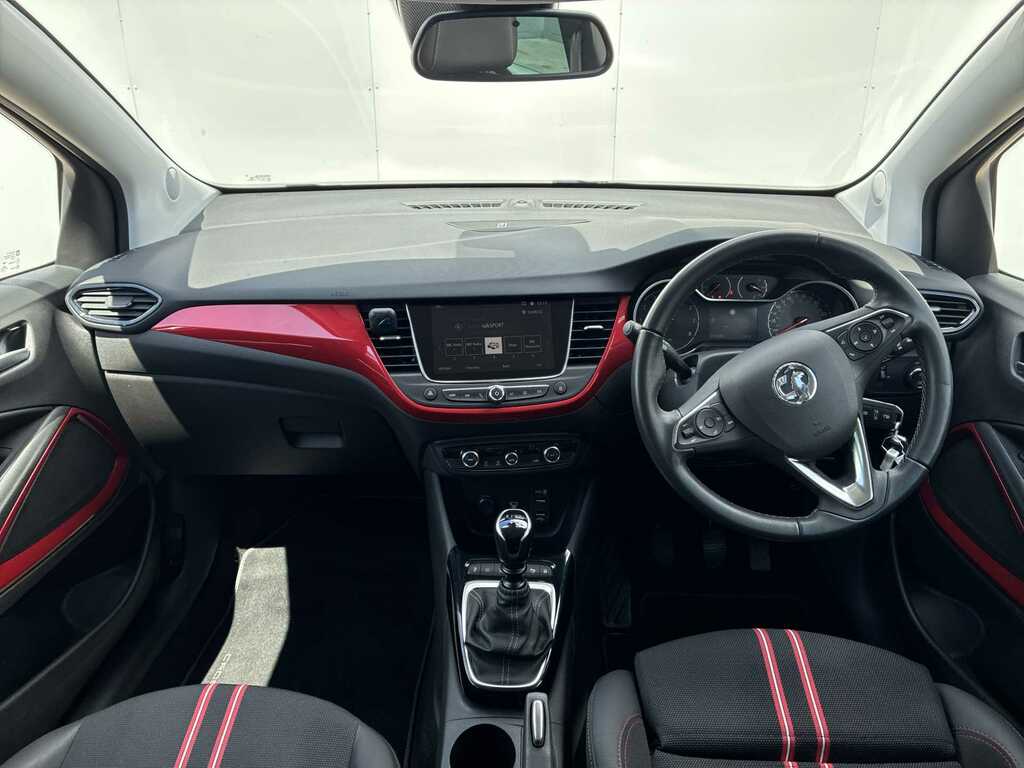 Vauxhall Crossland Hatchback White #8