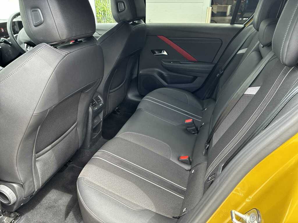 Vauxhall Astra Ultimate Black #15