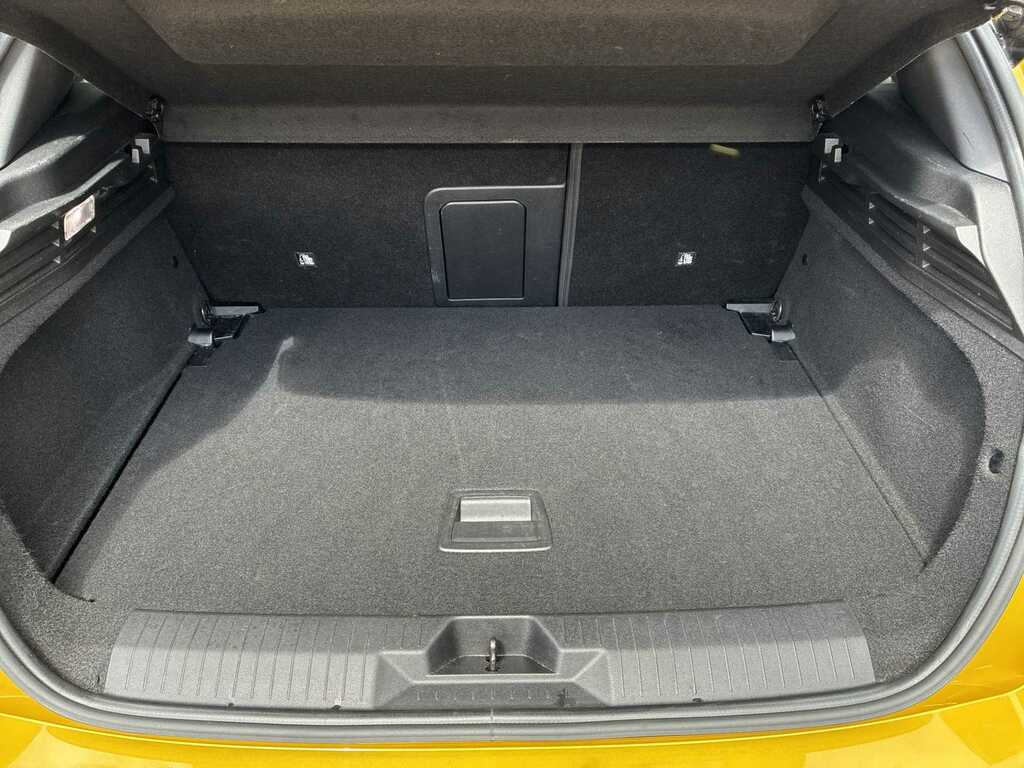 Vauxhall Astra Ultimate Black #16