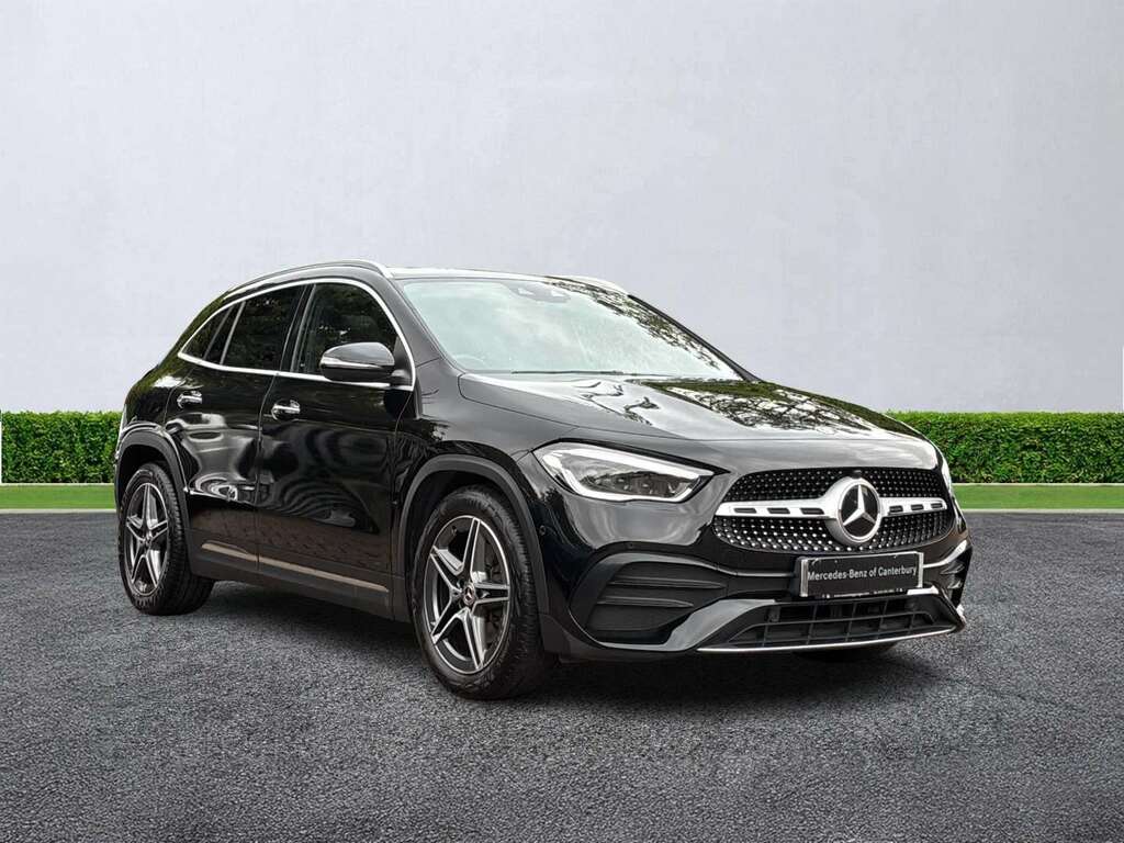 Mercedes-Benz GLA Class Gla 180 Amg Line Premium Plus MB21FYV Black