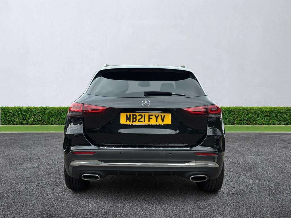 Mercedes-Benz GLA Class Gla 180 Amg Line Premium Plus MB21FYV Black #4