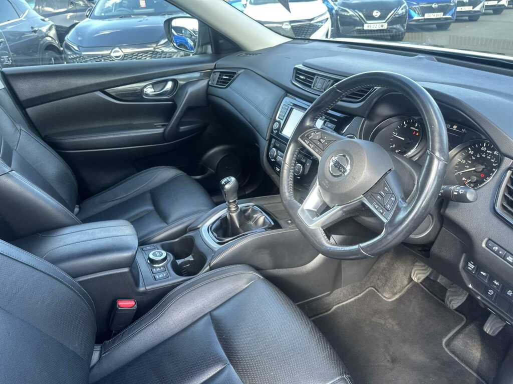 Nissan X-Trail N-tec White #14