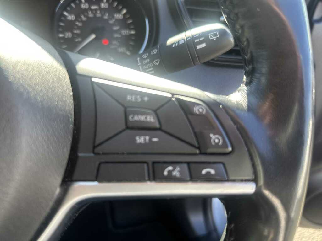 Nissan X-Trail N-tec White #23