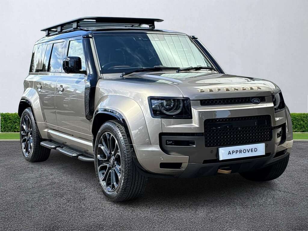 Land Rover Defender 110 4.4 P635 Octa 110 Gold