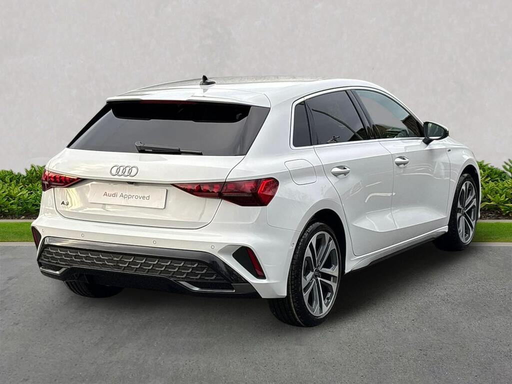 Audi A3 1.5 Tfsi E 204 S Line S Tronic 2025 Black #18
