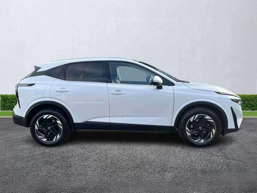 Nissan Qashqai 1.3 Dig-t Mh N-connecta White #3