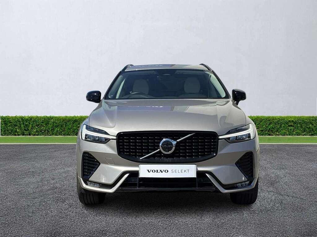 Volvo XC60 2.0 B5p Plus Dark Awd Geartronic SE23WBV Gold #2