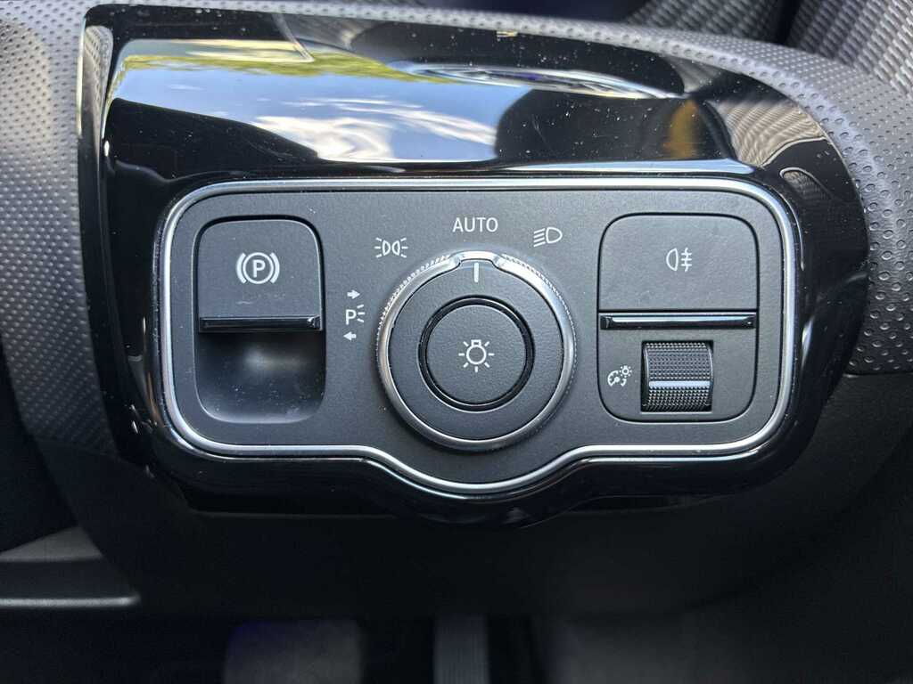 Mercedes-Benz A Class A200 Sport Executive Black #46